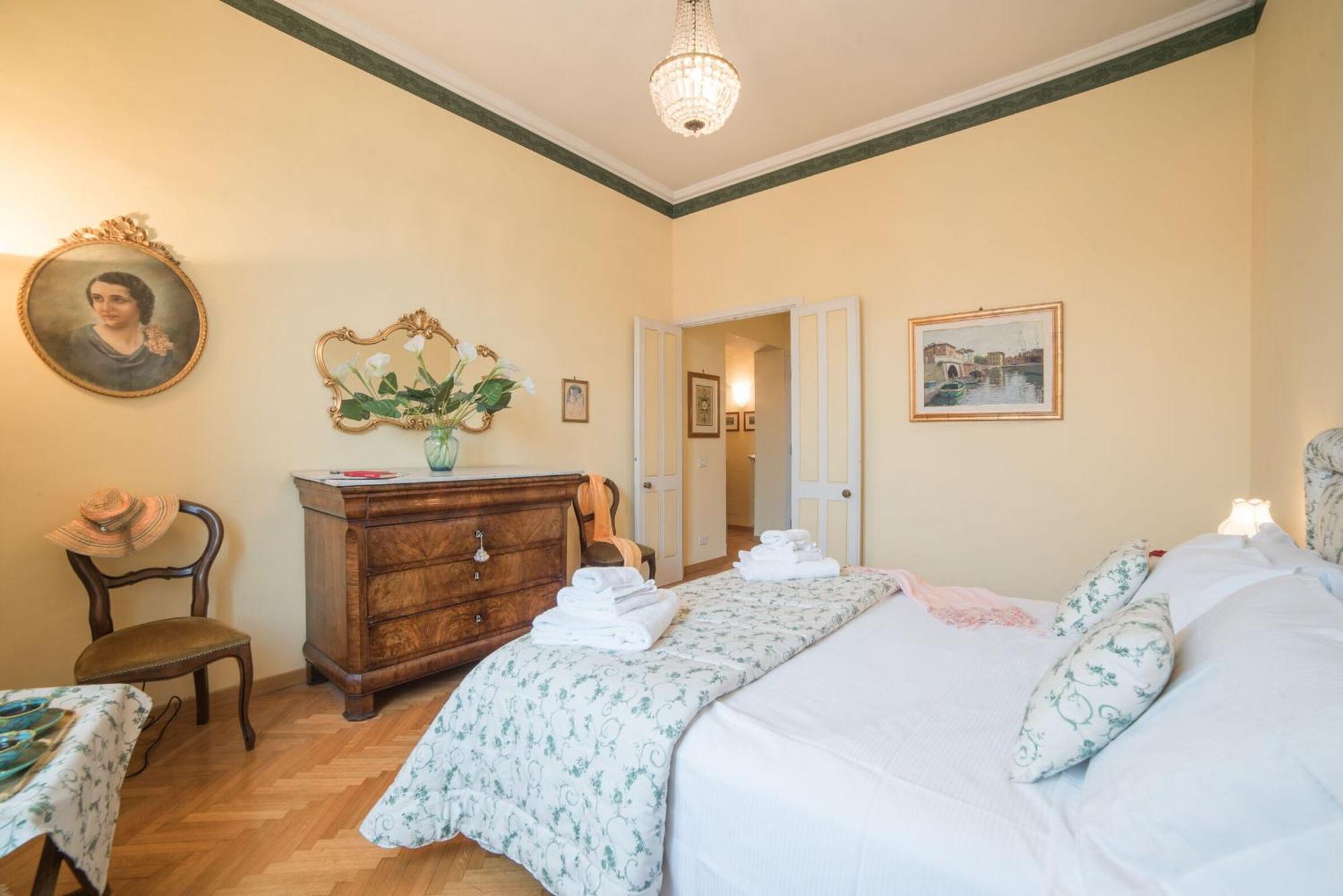 Italian Experience-Duomo Suite Firenze Bagian luar foto